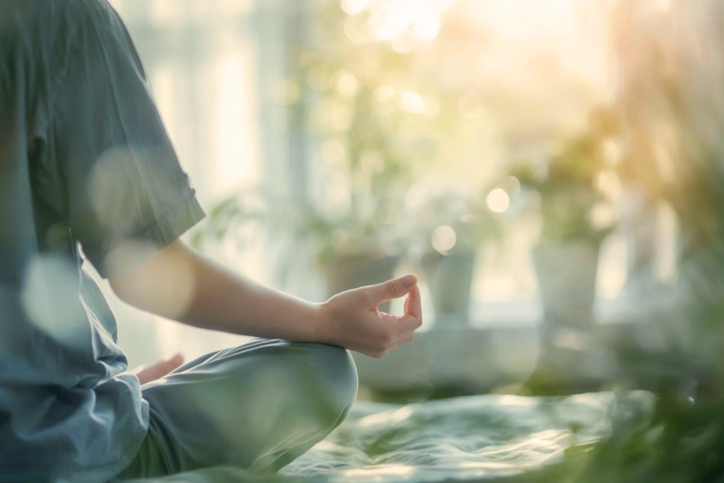 How to Stay Mentally Sharp After 60: 10 Common Problems, Practical Solutions, and Simple Relaxation Breathing Steps